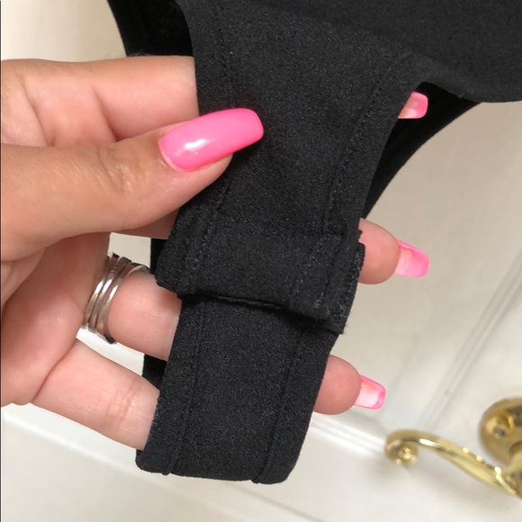 OFF SHOULDER RUFFLE BODYSUIT - Picture 7 of 9